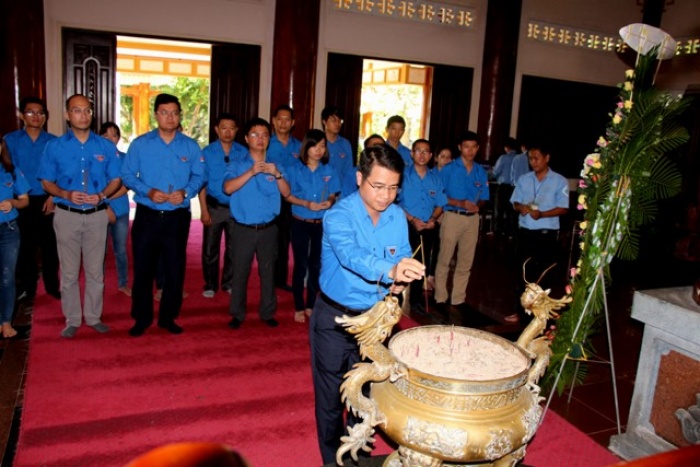 doan thanh nien vietsovpetro so ket 6 thang dau nam