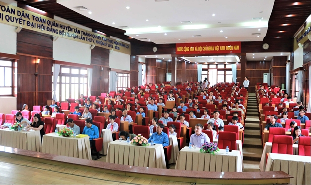 cong doan vietsovpetro tang 100 xe dap cho hoc sinh co hoan canh kho khan tinh ba ria vung tau