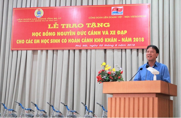 cong doan vietsovpetro tang 100 xe dap cho hoc sinh co hoan canh kho khan tinh ba ria vung tau