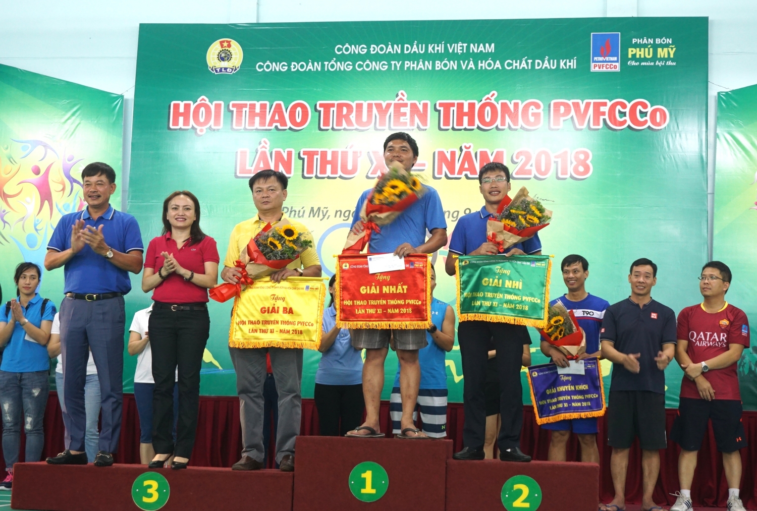 715 van dong vien tham du hoi thao truyen thong pvfcco lan thu xi