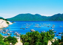 xom ro sau thien tai bong choc tro thanh thang canh
