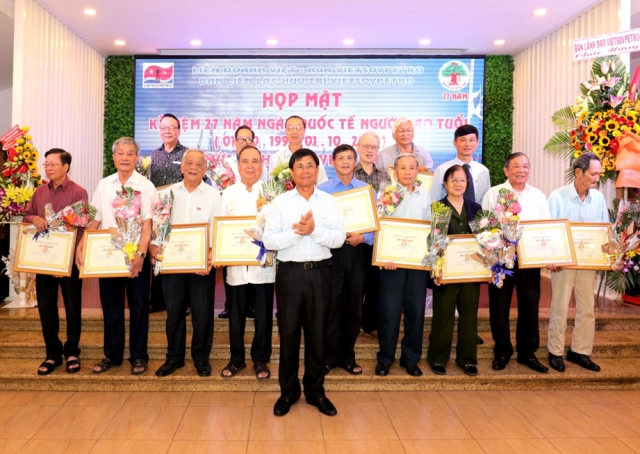 ban lien lac huu tri vietsovpetro hop mat ky niem ngay quoc te nguoi cao tuoi
