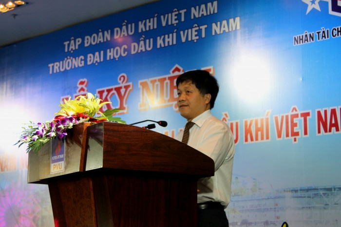 pvu ky niem 5 nam thanh lap va chao mung ngay nha giao viet nam