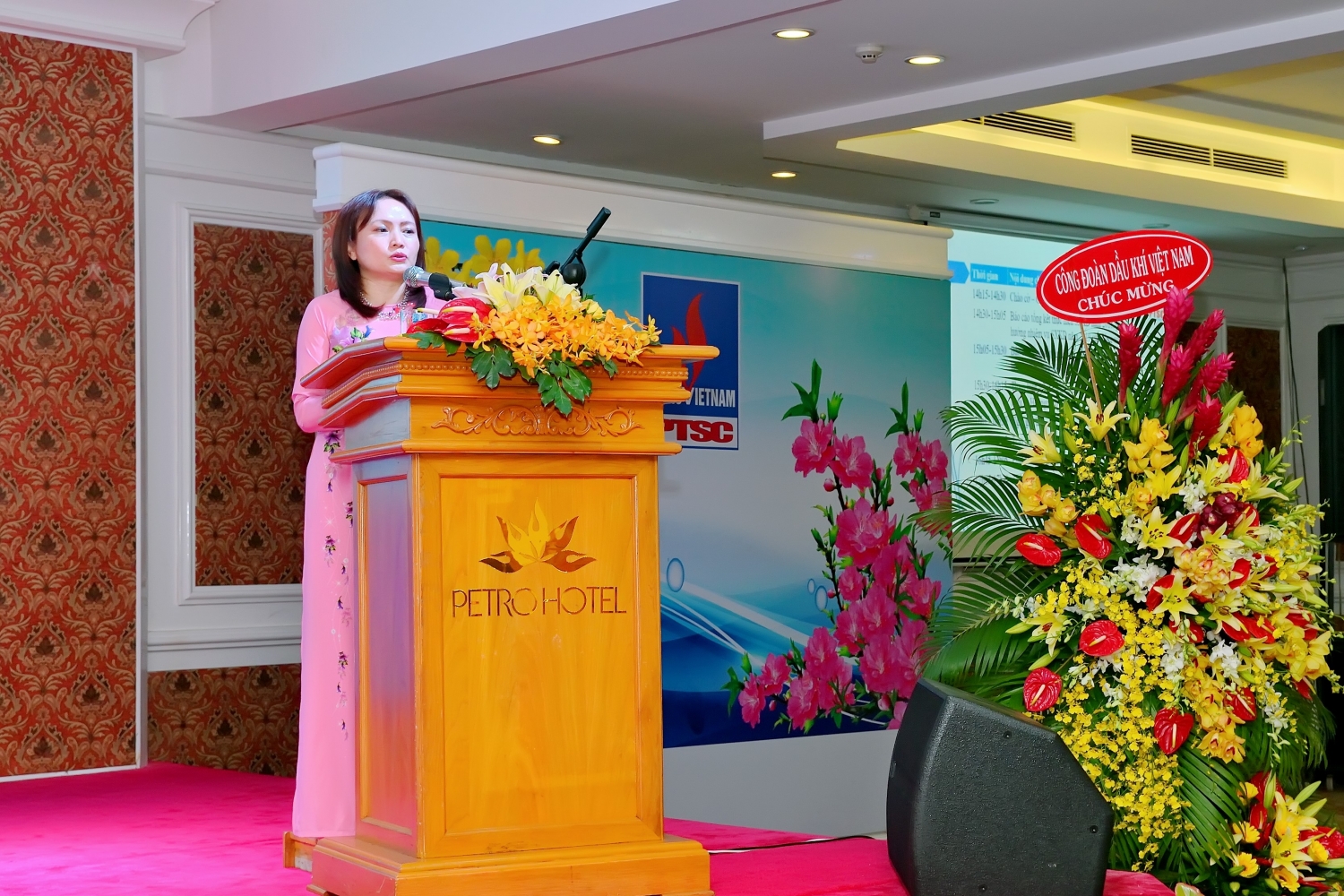 ptsc hoan thanh vuot muc ke hoach sxkd nam 2018 doanh thu hop nhat dat 15000 ty dong