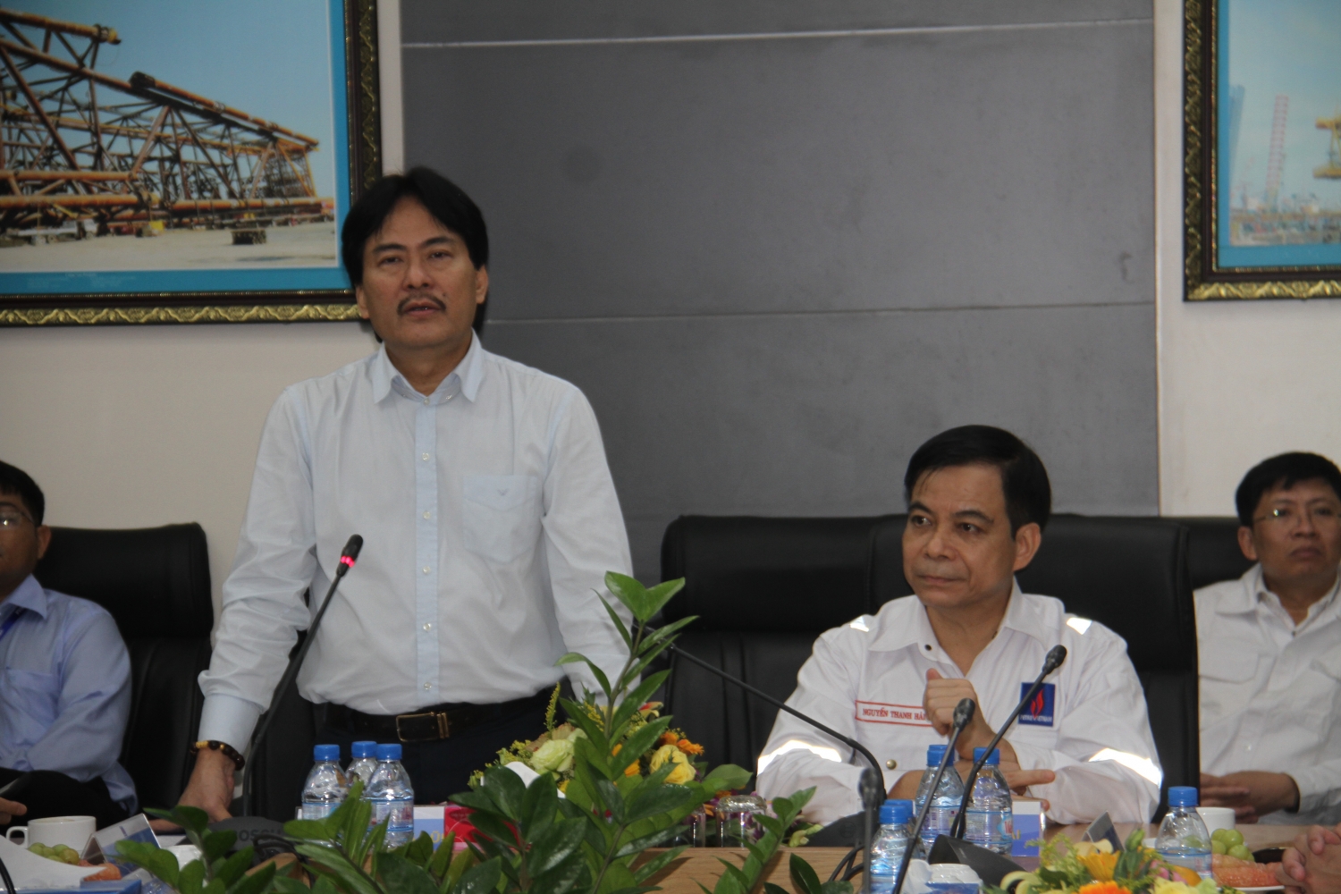 Lãnh đạo tỉnh Phú Thọ thăm và làm việc tại các công trình dầu khí PTSC lanh dao tinh phu tho tham va lam viec tai cac cong trinh dau khi ptsc