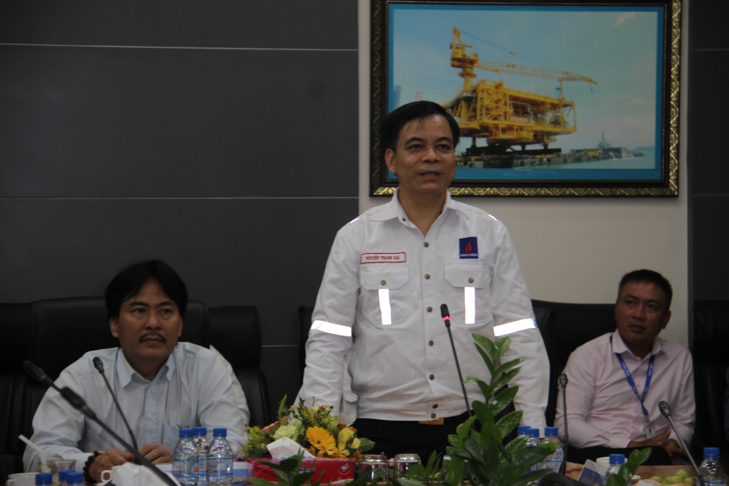 Lãnh đạo tỉnh Phú Thọ thăm và làm việc tại các công trình dầu khí PTSC lanh dao tinh phu tho tham va lam viec tai cac cong trinh dau khi ptsc