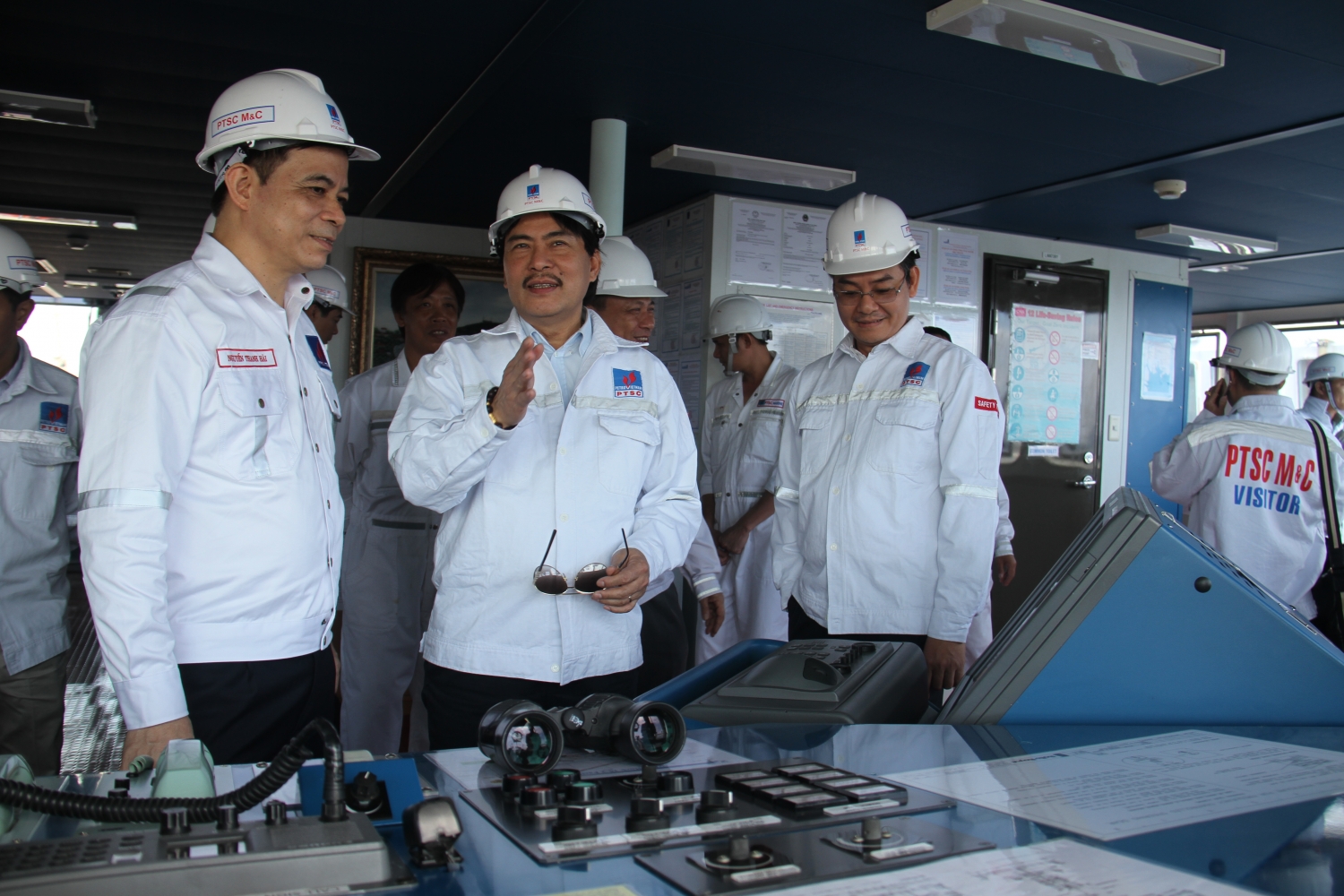 Lãnh đạo tỉnh Phú Thọ thăm và làm việc tại các công trình dầu khí PTSC lanh dao tinh phu tho tham va lam viec tai cac cong trinh dau khi ptsc