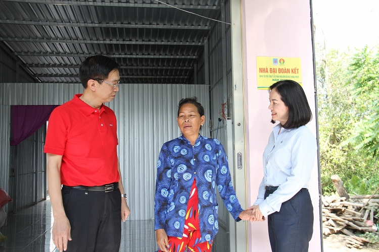 Petrovietnam, PVCFC bàn giao 3 nhà đại đoàn kết tại xã Khánh Hội, huyện U Minh, tỉnh Cà Mau Petrovietnam, PVCFC bàn giao 3 nhà đại đoàn kết tại xã Khánh Hội, huyện U Minh, tỉnh Cà Mau