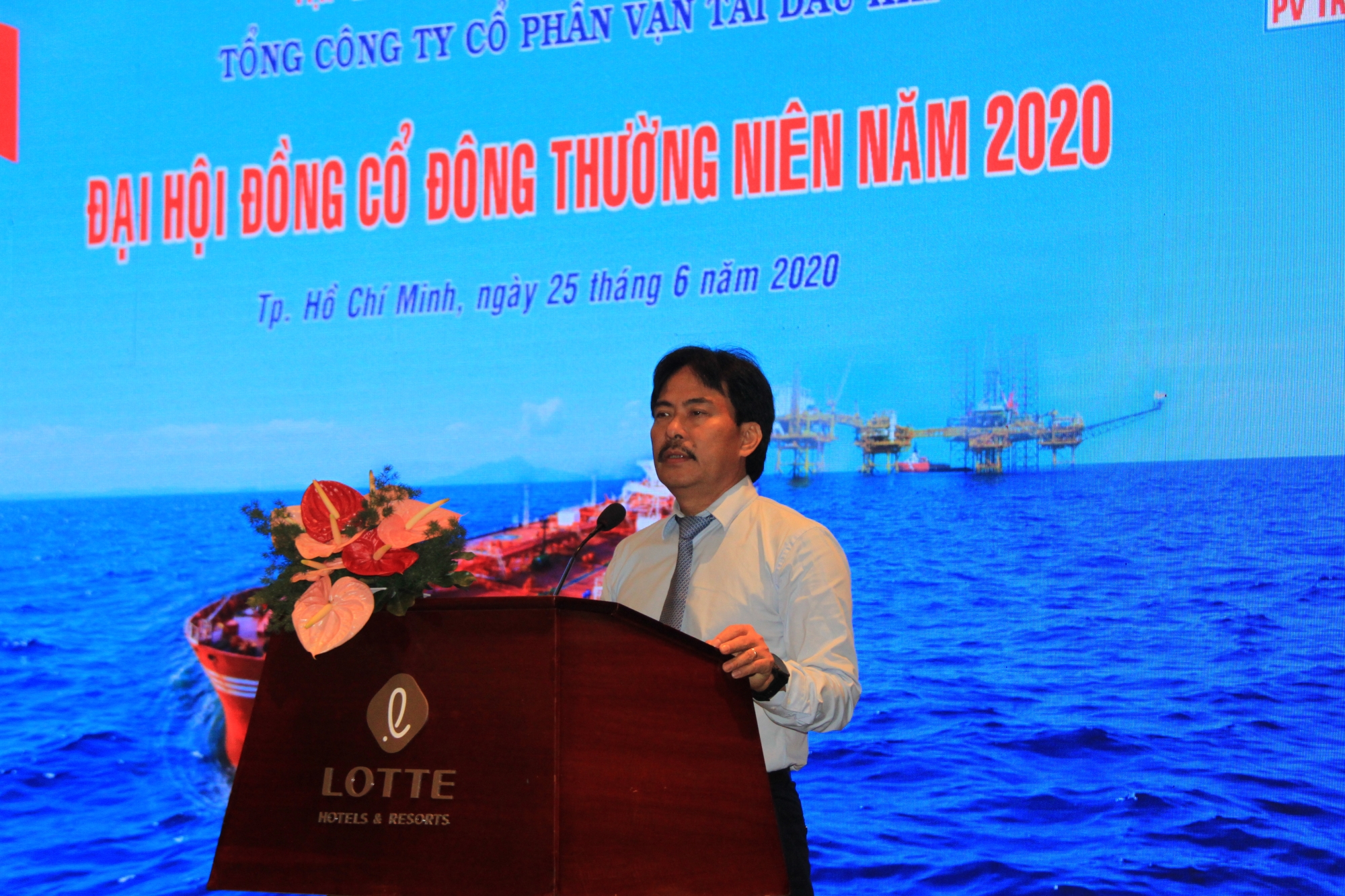 pvtrans du kien tang von dieu le len gan 3237 ty dong