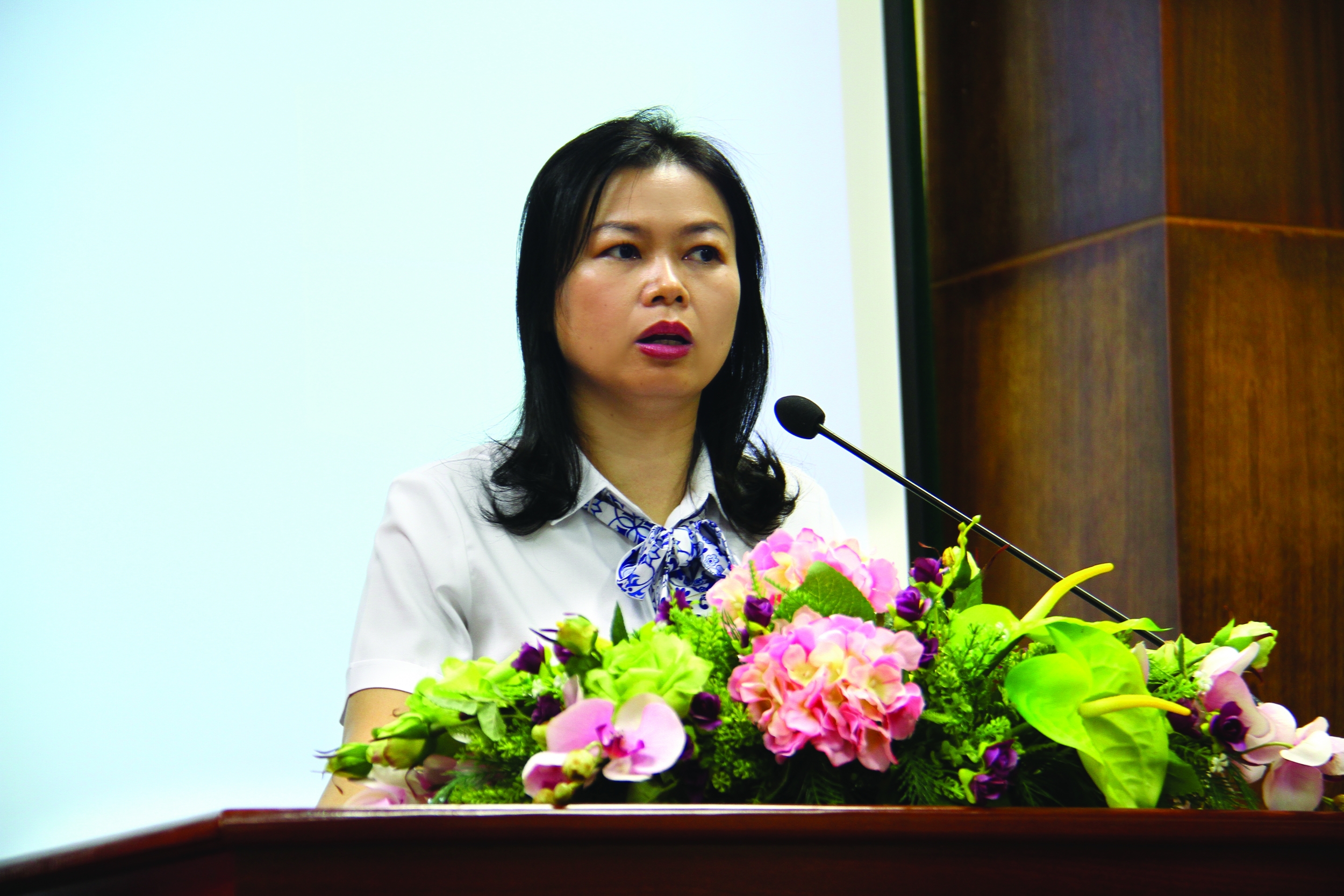 5557-yyng-chi-ngo-hyng-van-phat-biyu-khai-myc-hyi-nghy