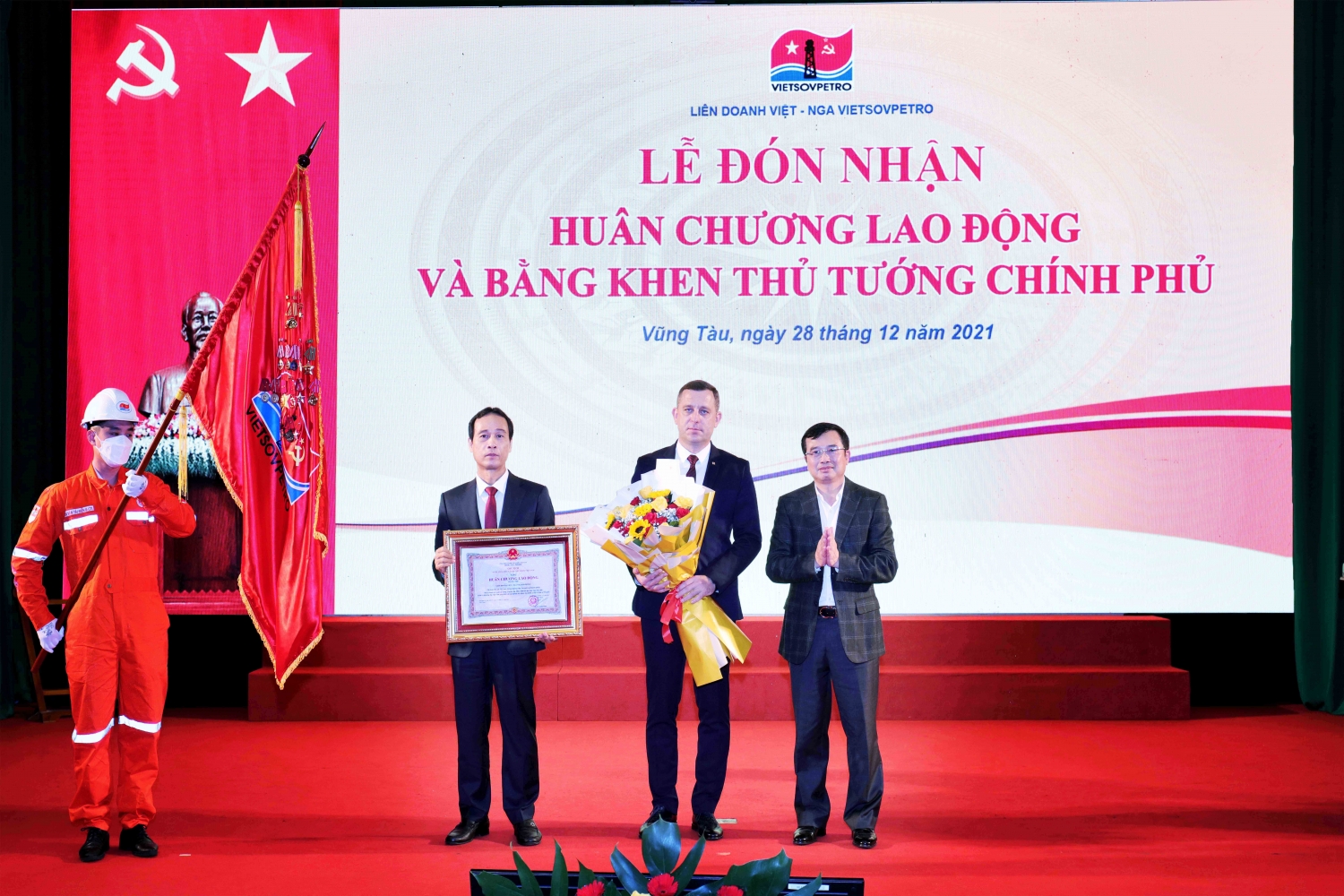 Vietsovpetro hoàn thành xuất sắc toàn diện nhiệm vụ sản xuất kinh doanh năm 2021