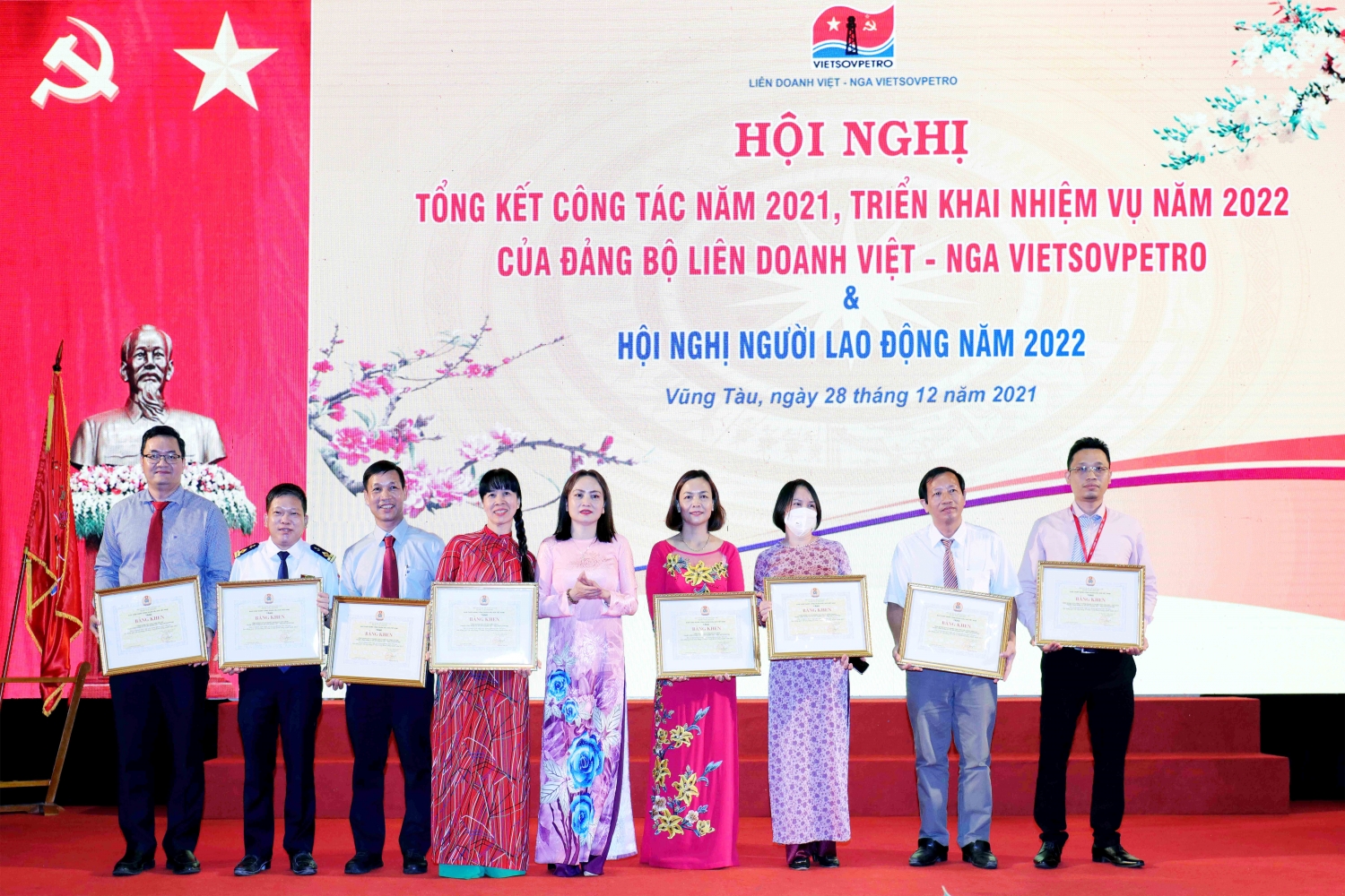 Vietsovpetro tổ chức Hội nghị Tổng kết công tác Đảng năm 2021 và Hội nghị Người lao động năm 2022