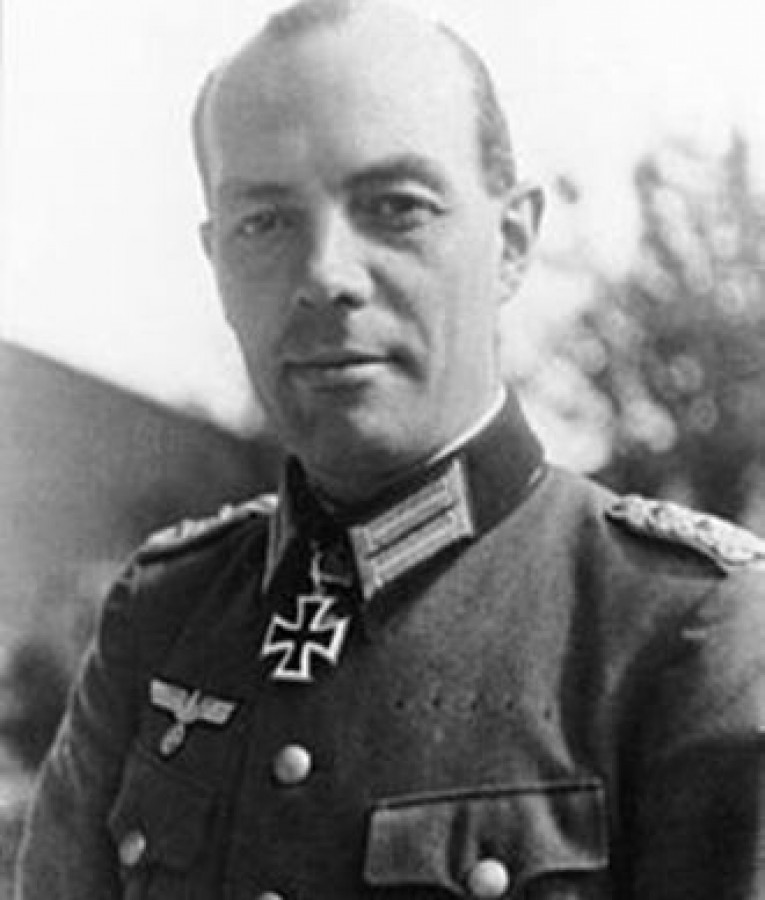 cuoc doi adolf hitler ten toi pham chien tranh phan 6