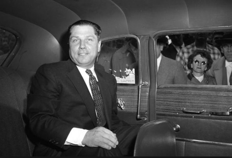 mat tich bi an cua ong chu nghiep doan lai xe quoc te phan 2