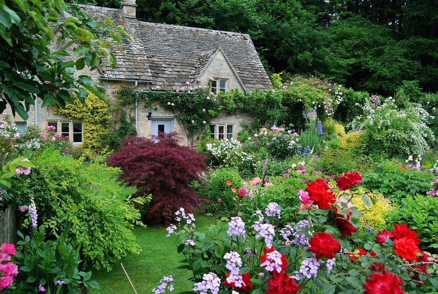 Lạc bước tới Bibury – ngôi làng cổ đẹp nhất nước Anh Lạc bước tới Bibury - Ngôi làng cổ đẹp nhất nước Anh