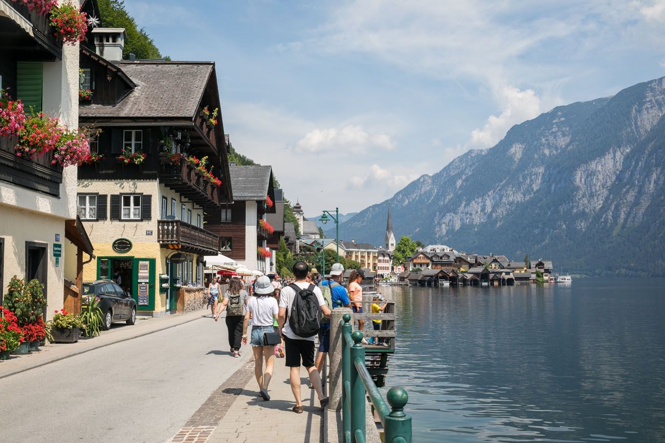 Thăm ngôi làng cổ Hallstatt – Di sản văn hóa 7000 năm của nước Áo Thăm ngôi làng cổ Hallstatt - Di sản văn hóa 7.000 năm của nước Áo