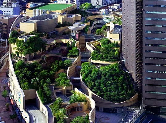 Khu vườn trên mái thơ mộng của trung tâm thương mại Namba Parks