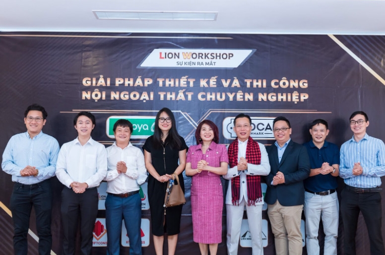 Ông Dương Minh Hùng Chủ Tịch HĐQT Halogreen cùng vợ Bà Huỳnh Thị Cẩm Trang và những đối tác khách mời đến từ trường Đại Học Andrews Hoa Kỳ, những người bạn thân thiết trong giai đoạn Ông theo học MBA tại xứ cờ hoa