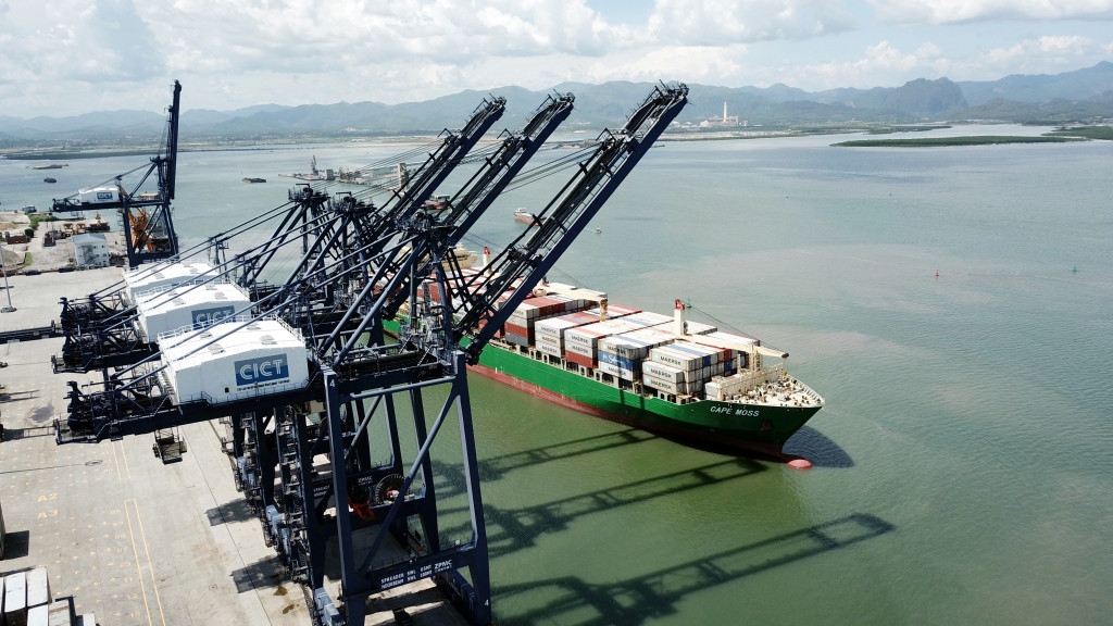 Đây là một trong 2 chuyến tàu khai thác thử nghiệm của hãng tàu MAERSK LINE trong tháng 9/2021 tại CICT Cái Lân.