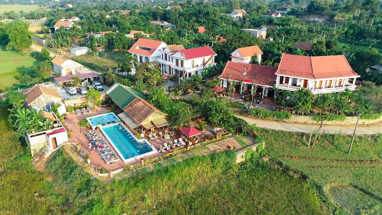 tinh yeu gan bo va su thanh cong cua chang tay ba lo tren manh dat quang binh day nang gio