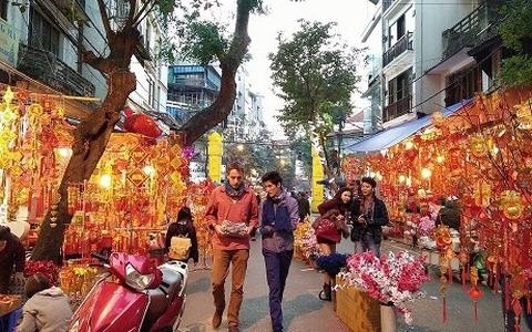 tet pho tai khu pho co ha noi