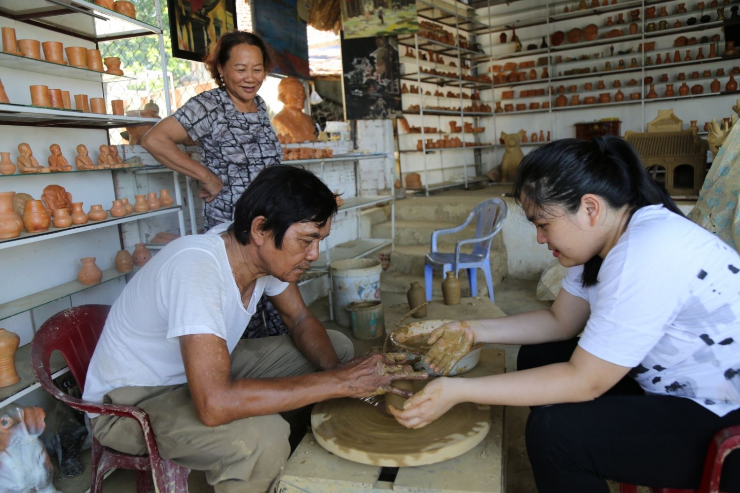 toi thanh ha trai nghiem nghe lam gom