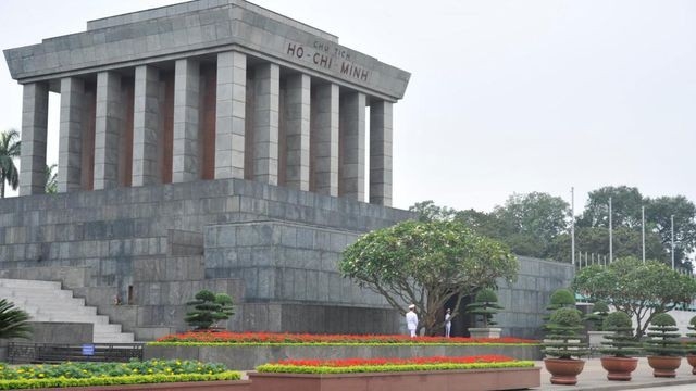 bao anh dua ra ca chuc ly do khuyen du khach nen toi viet nam