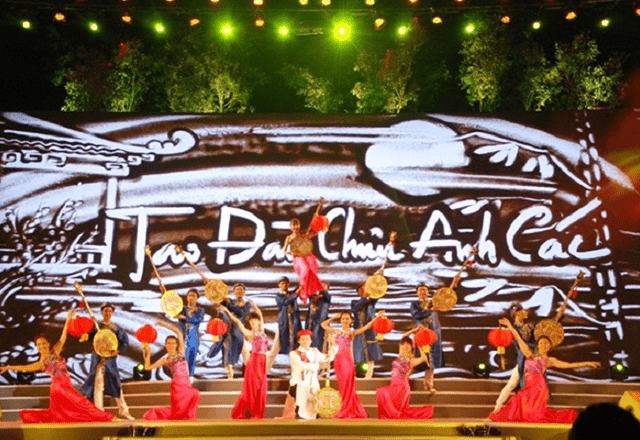 le hoi tao dan chieu anh cac o ha tien noi ton vinh thi ca va nhung bac tien nhan mo coi