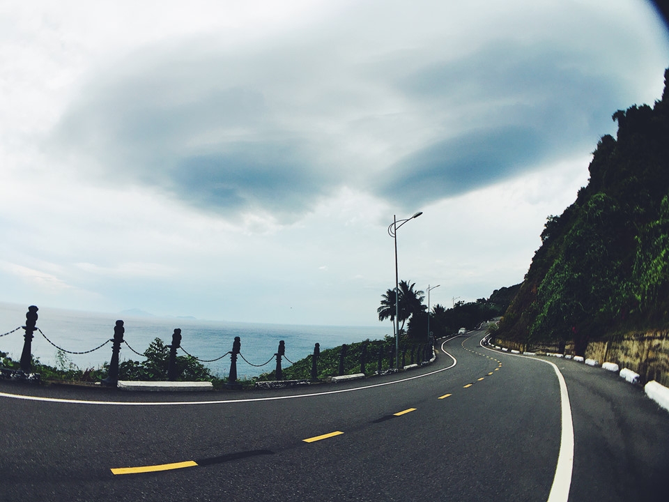 Hải đăng Tiên Sa- Điểm "sống ảo" của giới trẻ hai dang tien sa diem song ao cua gioi tre