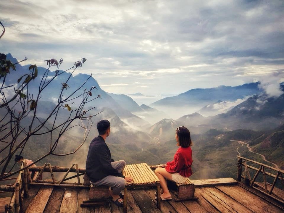 83 cung dua nhau di tron