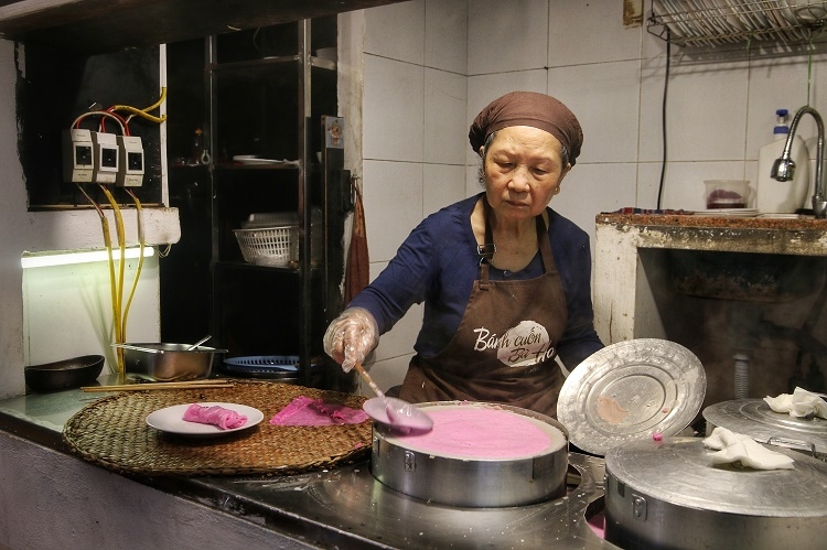 Bánh cuốn thanh long- món ăn mới lạ mà thân quen banh cuon thanh long mon an moi la ma than quen