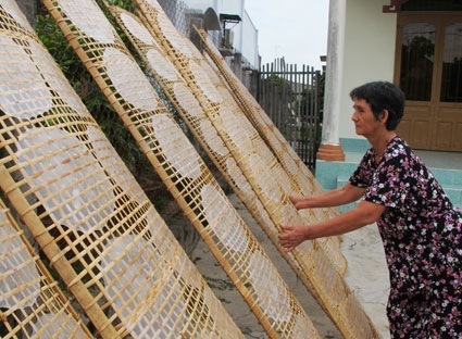 nghe lam banh trang an ngai