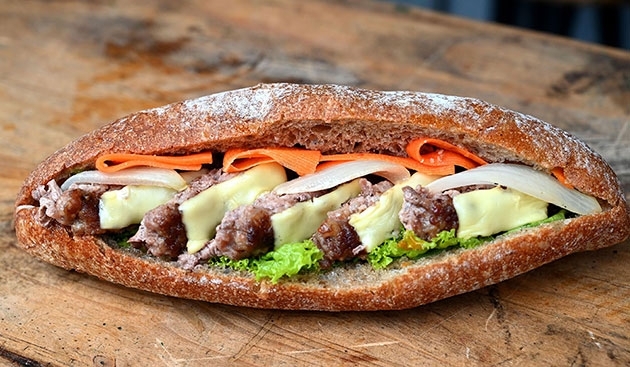 Bánh mì Việt Nam và những khúc biến tấu banh mi viet nam va nhung khuc bien tau
