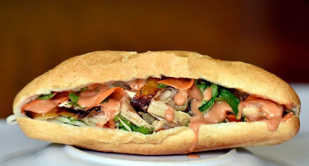 Bánh mì Việt Nam và những khúc biến tấu banh mi viet nam va nhung khuc bien tau