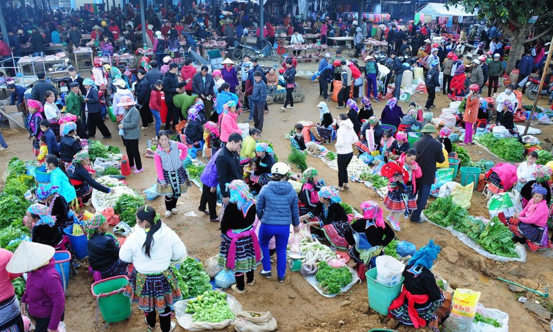Quyến rũ chợ phiên San Thàng ở Lai Châu quyen ru cho phien san thang o lai chau