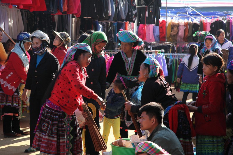 Quyến rũ chợ phiên San Thàng ở Lai Châu quyen ru cho phien san thang o lai chau