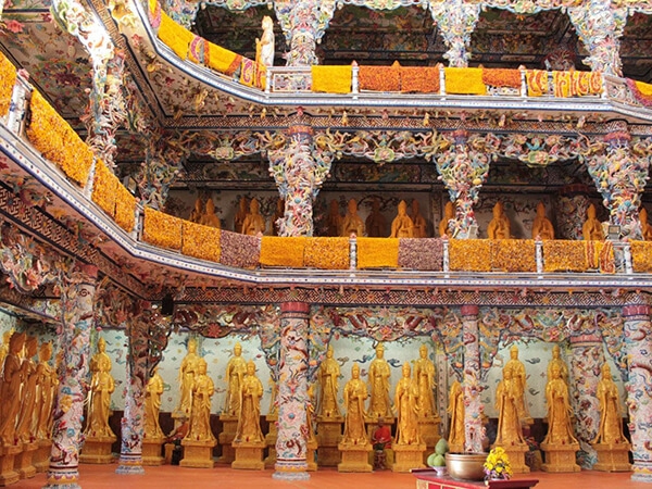 kham pha chua linh phuoc da lat 18 tang dia nguc