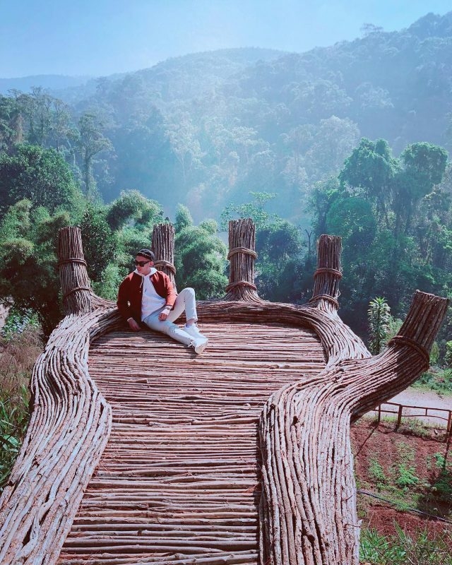 lac vao xu so hoa son dien trang da lat