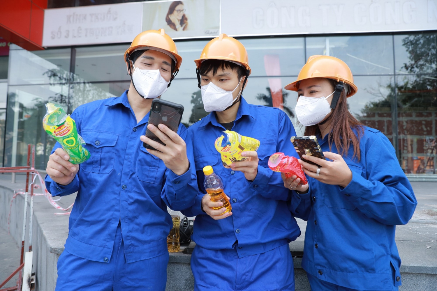 Dễ chơi, dễ trúng tiền tỷ cùng hơn 200.000 giải thưởng “nóng” chỉ với chai nước giải khát