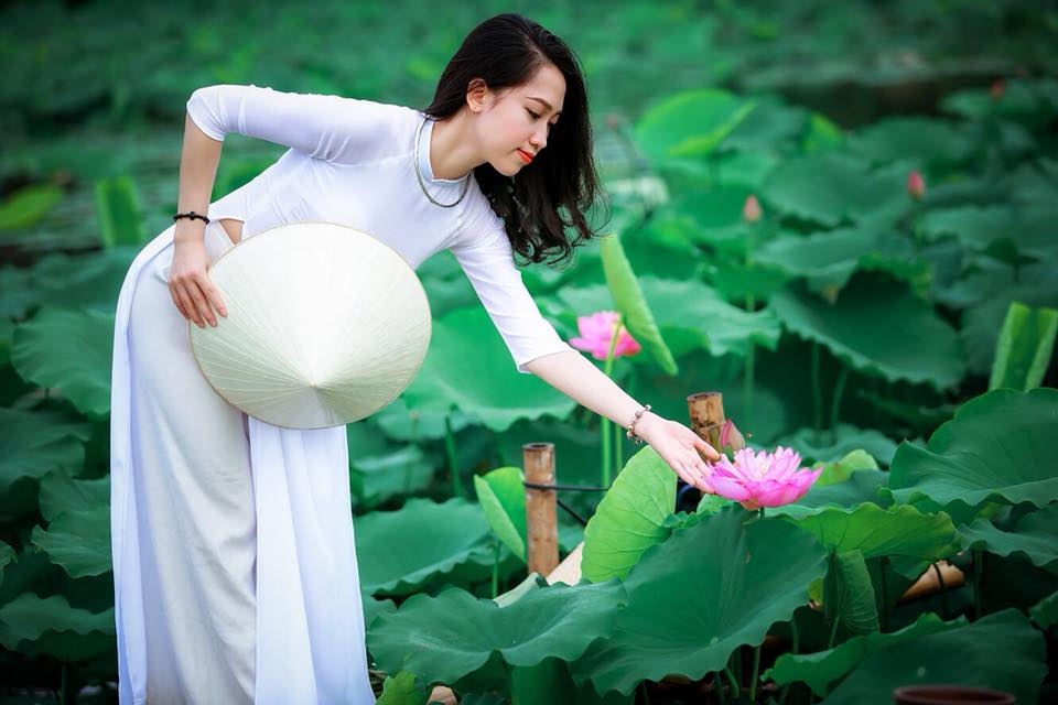 nhung trang phuc truyen thong an tuong va ky la tren the gioi