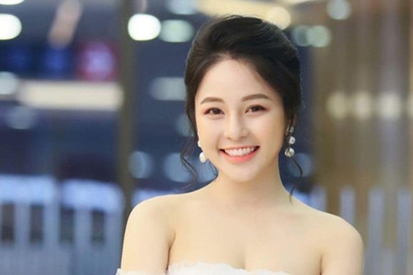 Trâm Anh lý giải tại sao không dấn thân vào showbiz Trâm Anh lý giải tại sao không dấn thân vào showbiz