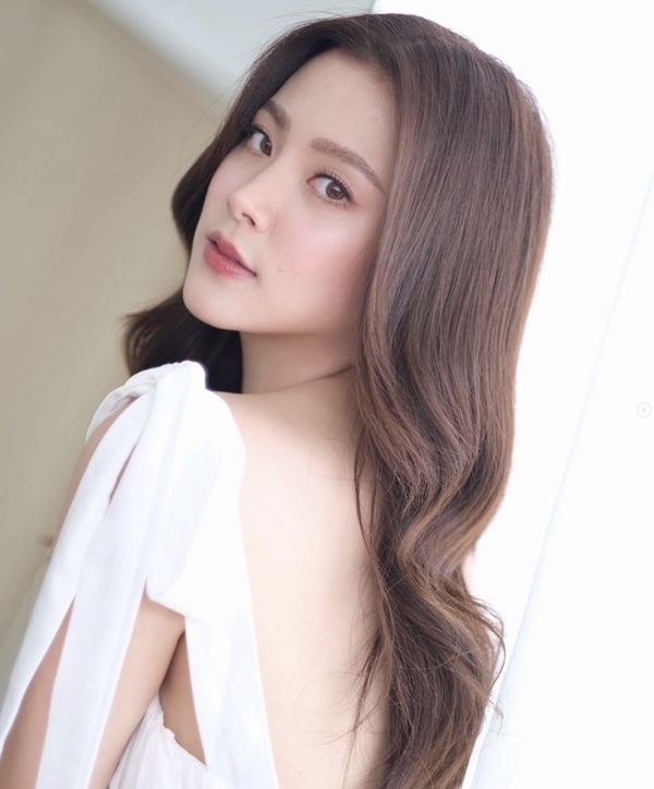 Nữ thần Baifern Pimchanok chia sẻ về bệnh tình khiến fans lo lắng