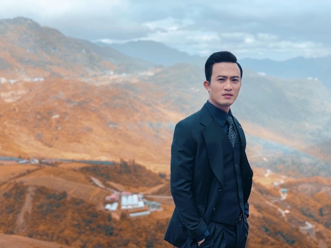 Xuất hiện dày đặc trong nhiều bộ phim, Doãn Quốc Đoan có đang tự làm mình nhàm chán Xuất hiện dày đặc trong nhiều bộ phim, Doãn Quốc Đoan có đang tự làm mình nhàm chán