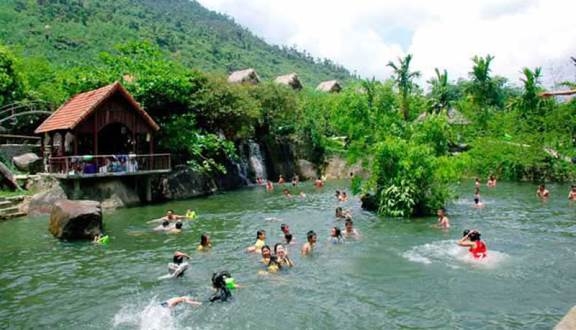 binh dinh dau tu tuyen duong giao thong ket noi khu du lich ham ho den khu du lich thac do