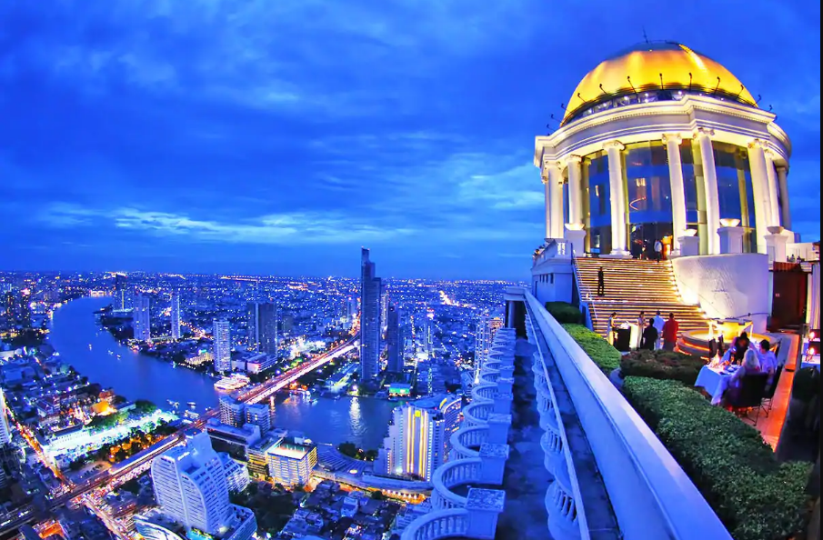 mot lan trai ngiem sky bar tai lebua bangkok