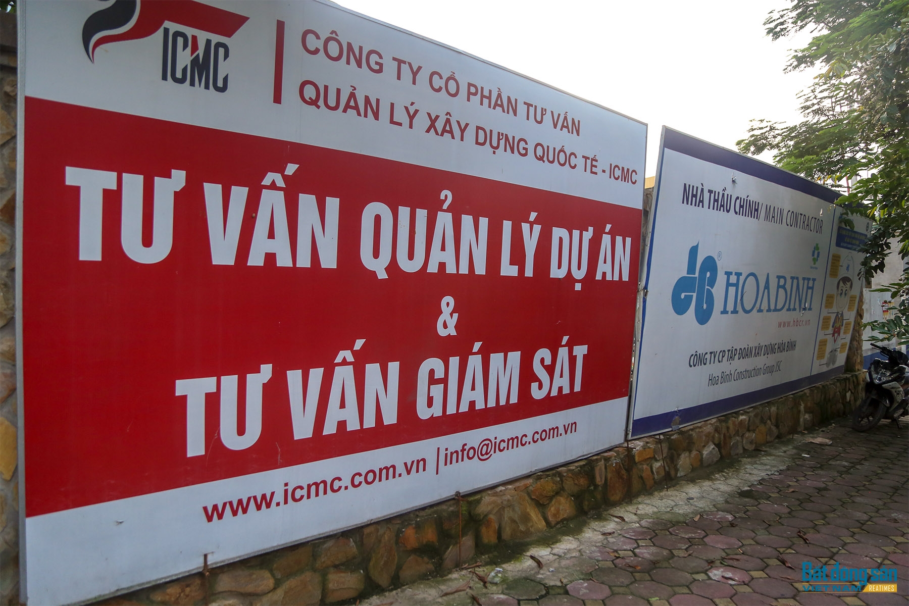 Dự án Làng biệt thự triệu USD chậm tiến độ nửa thập kỷ, đơn vị thi công nói gì? Dự án Làng biệt thự triệu USD chậm tiến độ nửa thập kỷ, đơn vị thi công nói gì?
