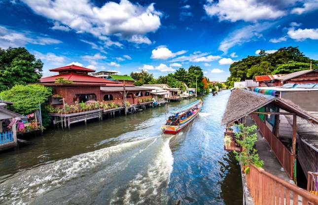 Ngỡ ngàng trước vẻ đẹp của các kênh đào trên thế giới Ngỡ ngàng trước vẻ đẹp của các kênh đào trên thế giới