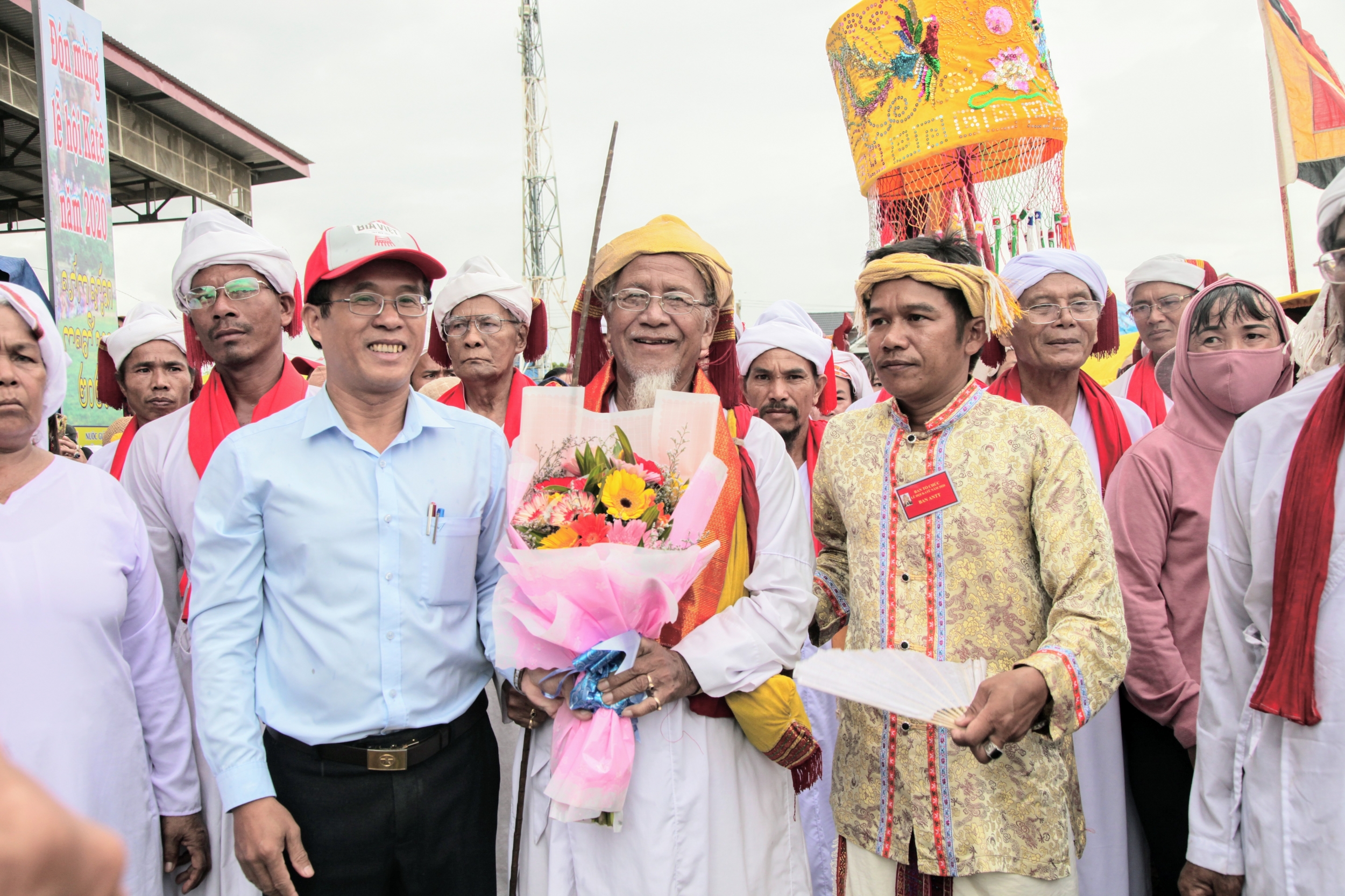 dong-bao-dan-toc-cham-ninh-thuan-ron-rang-le-hoi-ka-te-2020-1