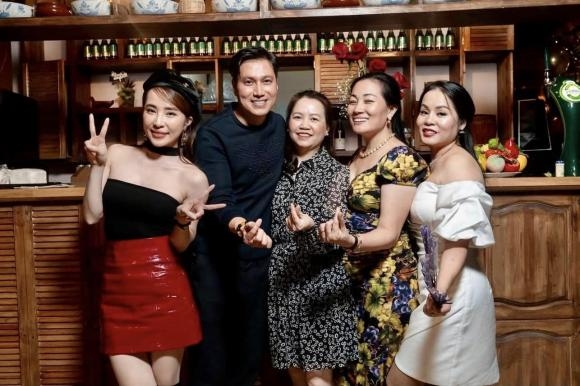 Việt Anh công khai hình ảnh chụp cùng Quỳnh Nga