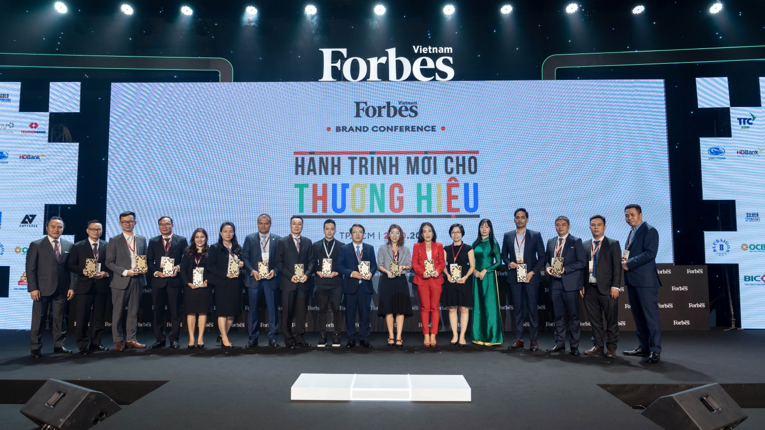 Vietcombank dẫn đầu Top 25 thương hiệu tài chính hàng đầu Việt Nam 2022